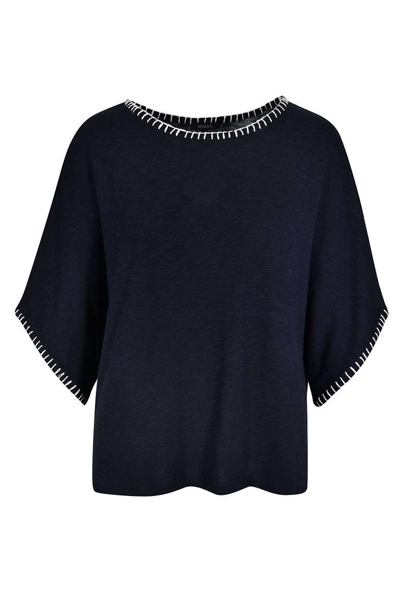 Pullover mit Ziernähten